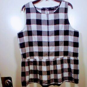 Velvet heart Black & white Plaid peplum blouse Size: M